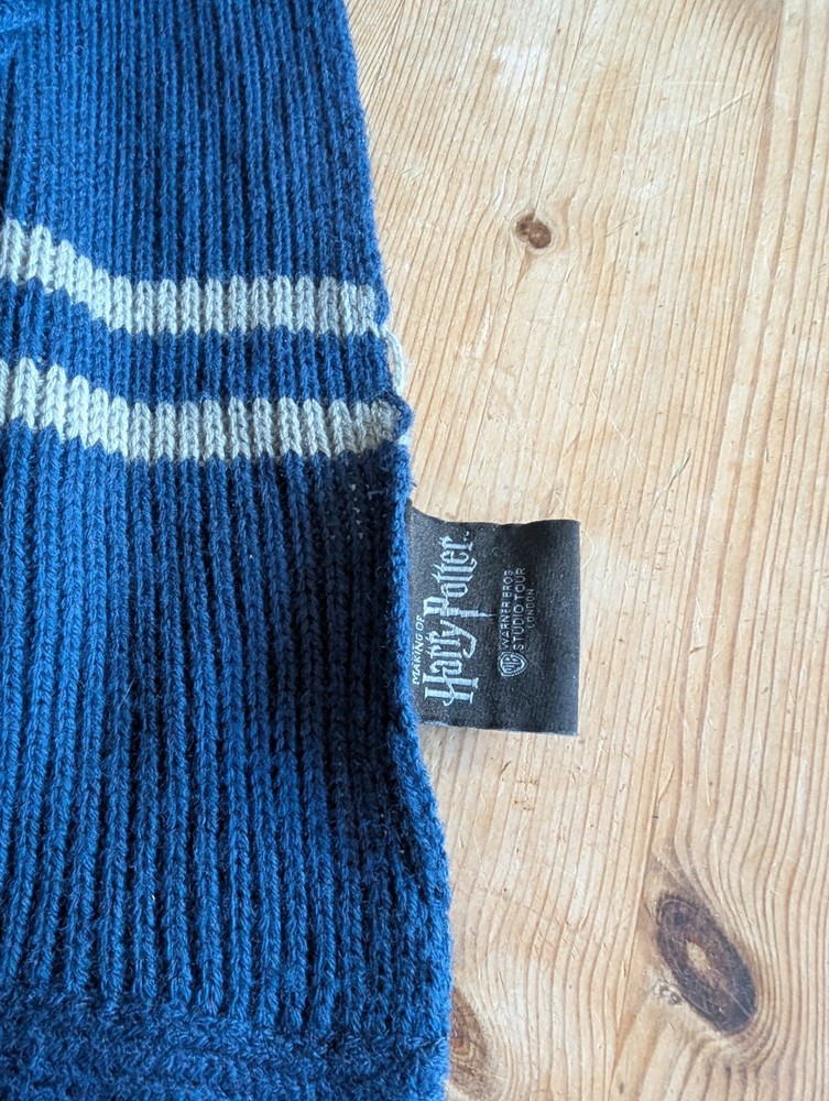 Harry Potter - Blue Hogwarts scarf
