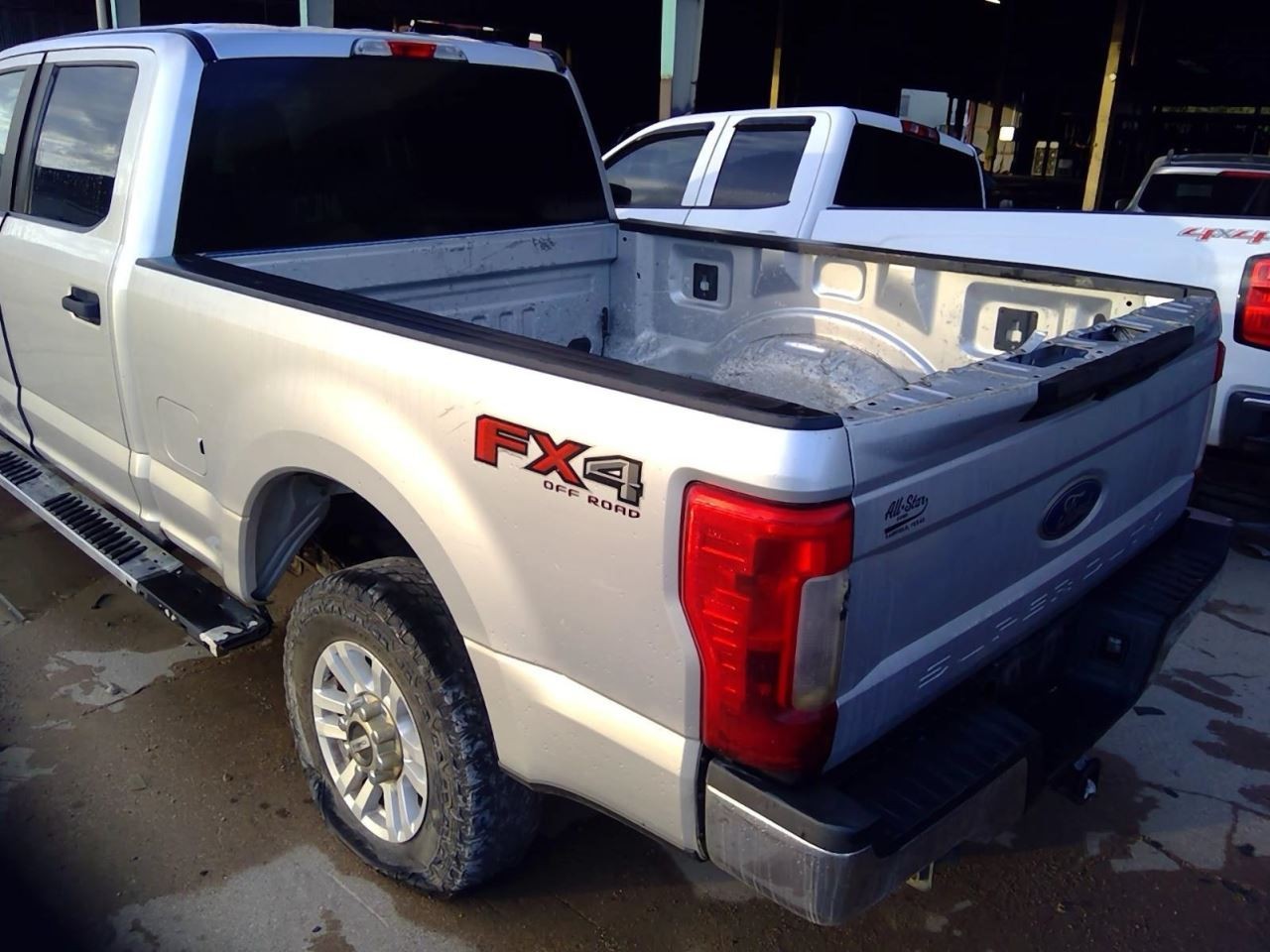 Exhaust Fluid Pump 6.7L Diesel Fits 17-22 FORD F250SD PICKUP 1897626