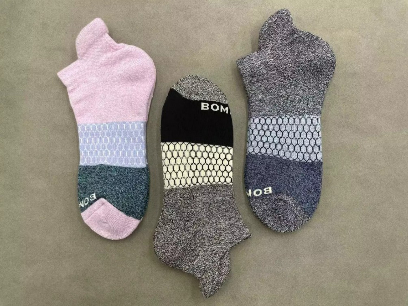[100% AUTHENTIC] 3 PACK Women's Tri-Block Bombas Socks Medium 8-10.5 Multi Color