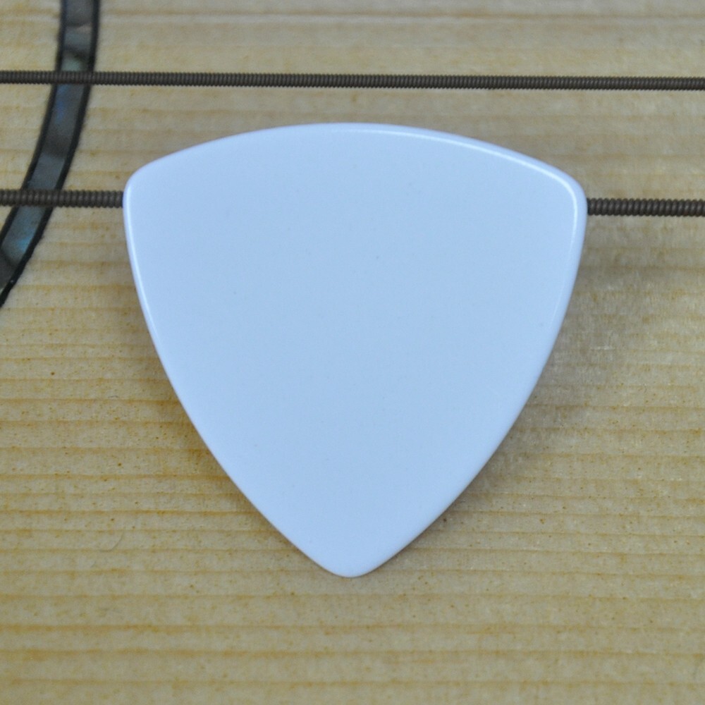 100pcs/lot Solid White HEAVY 0.96mm Big Rounded Triangle Celluloid Guitar Picks