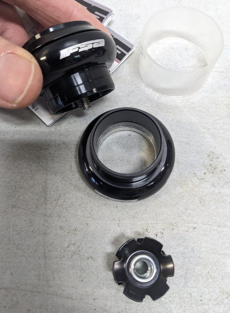 FSA Full Speed Ahead Orbit X Threadless Headset, 1" , Black