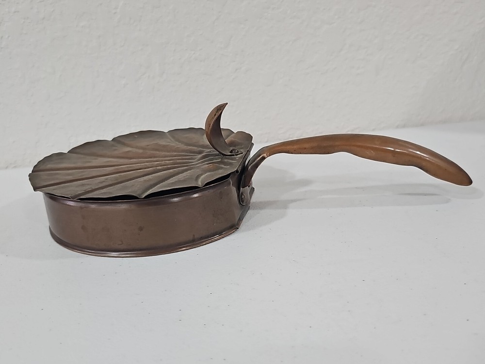 Gregorian Solid Copper Silent Butler Crumb Pan Bowl Hinged Lid Handle USA Made