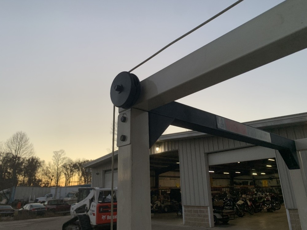 Squat Rack Power Bench Press Triceps Push Down Machine Muscle Chin Pull Up