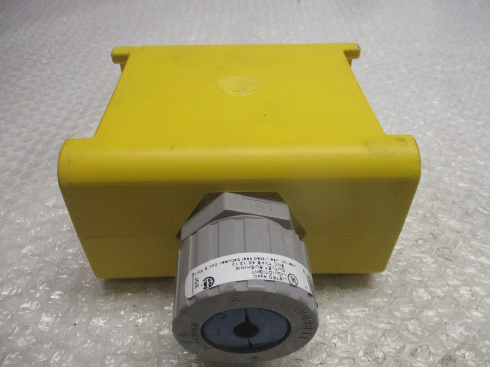 HUBBELL SCH1039CR OUTLET BOX NSNP