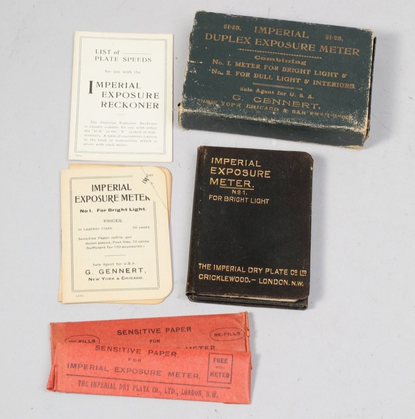 IMPERIAL DUPLEX EXPOSURE METER WITH INSTRUCTIONS IN BOX ANTIQUE FOR DISPLAY