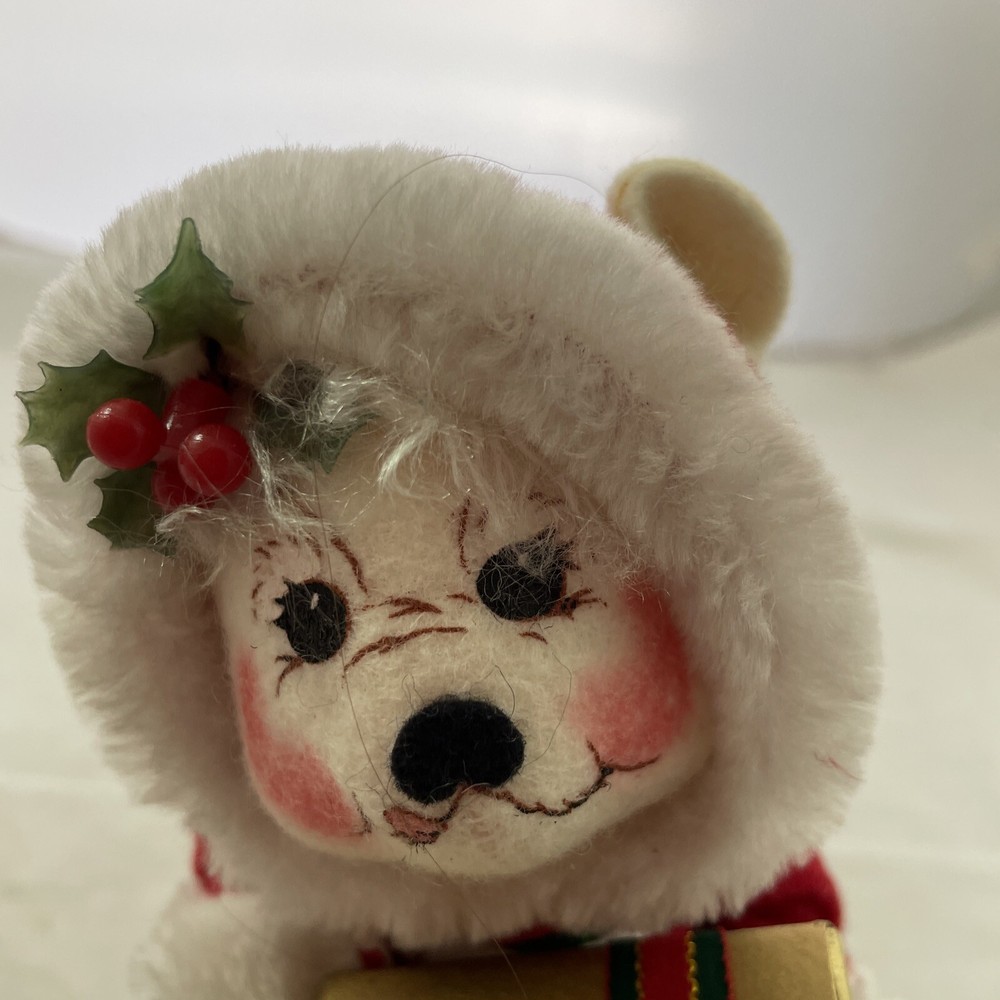 2002 Annalee 8" Mrs. Santa Bear 632802