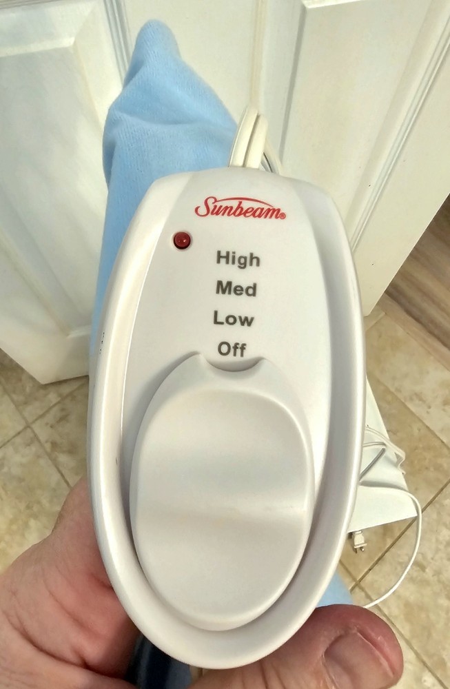 Sunbeam Heating Pad Large Blue NEW No Box