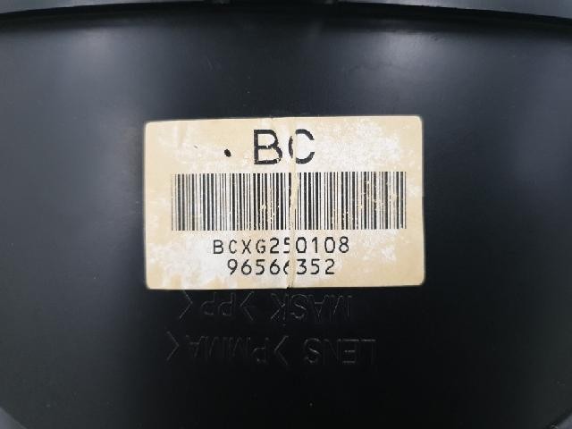 2000 Chevrolet Instrument Cluster OEM 96566352