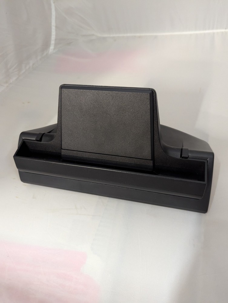 Partner EM-100 Charging Cradle - Pre owned