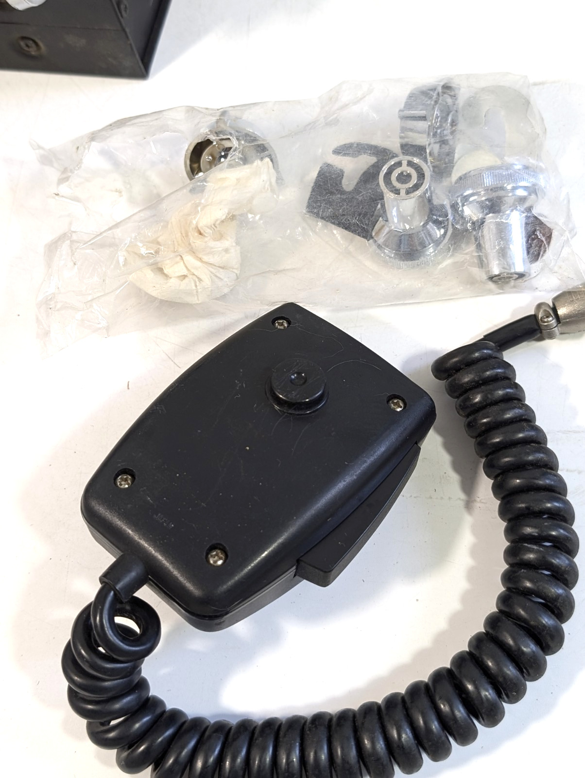 Midland 1977 AM/FM CB Radio In-Dash Combination w Wiring CW McCall Vintage