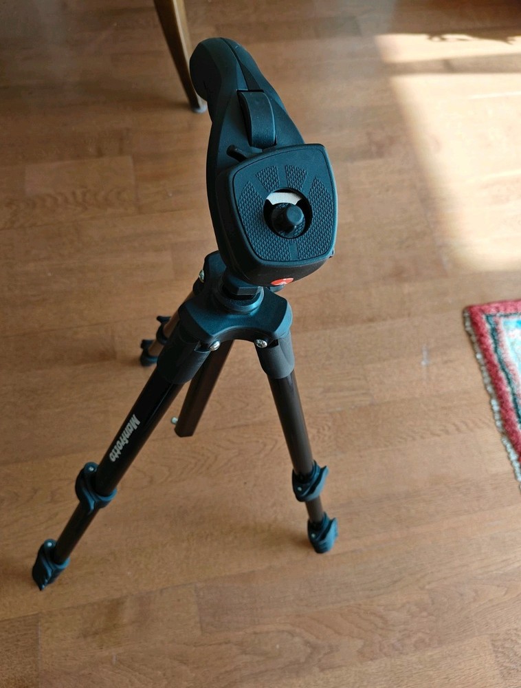 Manfrotto MKCOMPACTACN-BK Compact Action Tripod with Bag + quick release plate