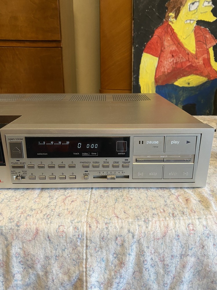 Technics SL-P8 Vintage Compact Disc Player needs repair
