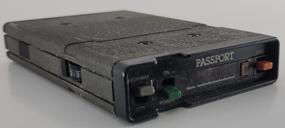 Vintage Cincinnati Microwave Passport Radar Detector 9VDC Untested As-Is
