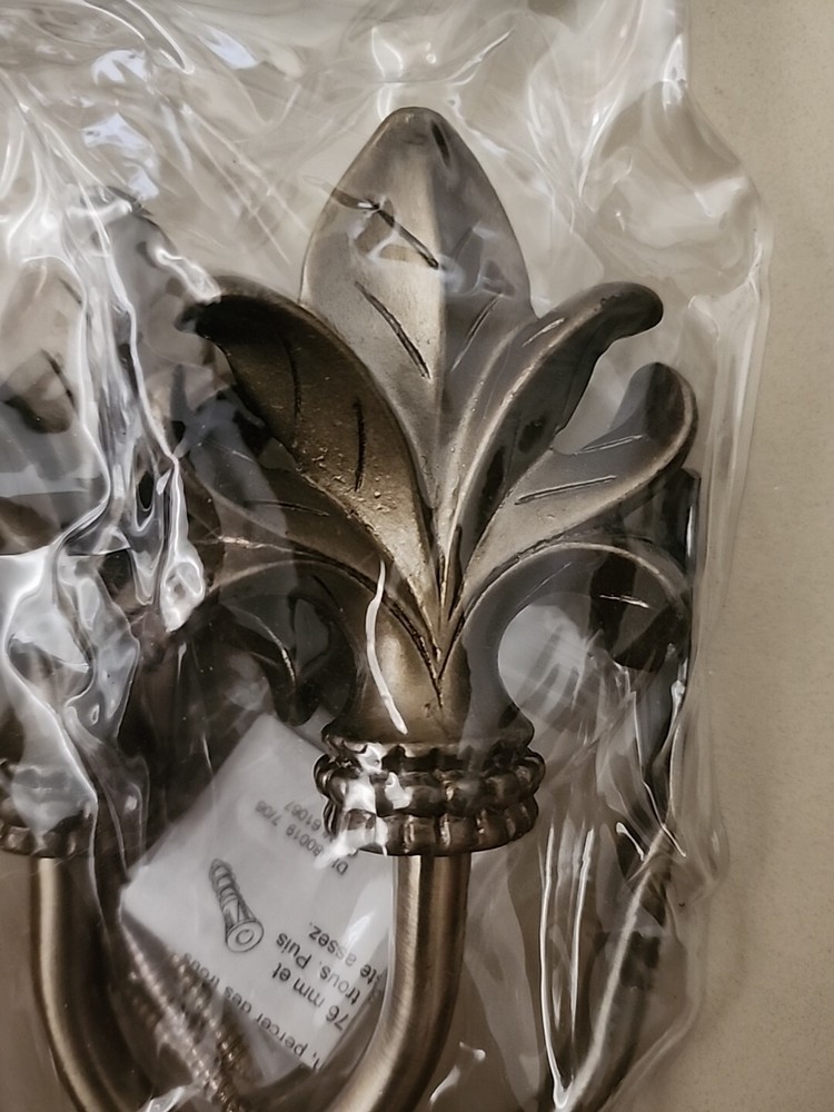 HomeTrends 2pc Bronze Dutchess Decorative Holdbacks Ornate Leaf Fleur
