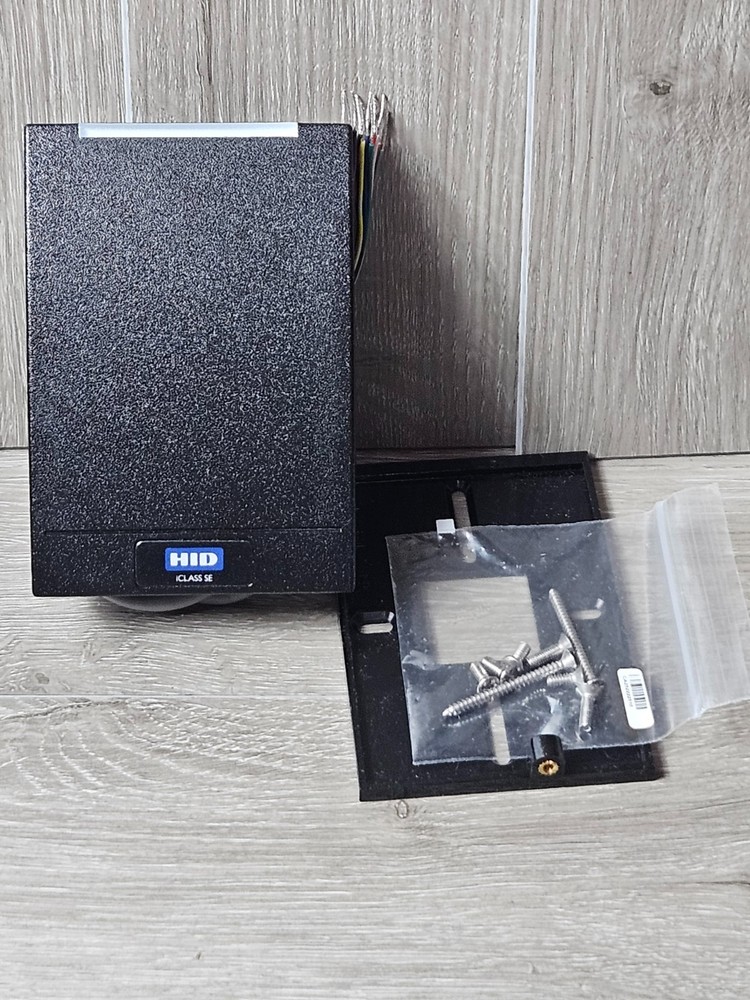 IClass SE R40 Wall Switch Reader 920NTNNEK00000 new in box
