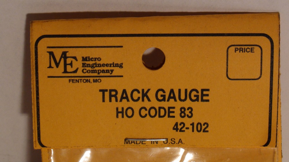 MICRO ENGINEERING #42-102 TRACK GAUGE HO CODE 83 BIGDISCOUNTTRAINS