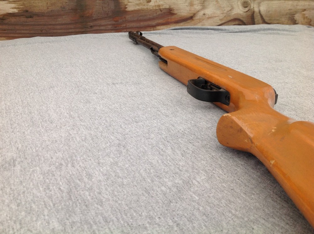 Underlever Air Rifle