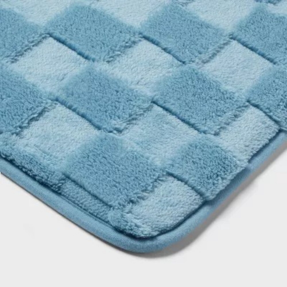20"x30" Everyday Checked Cushion Bath Rug