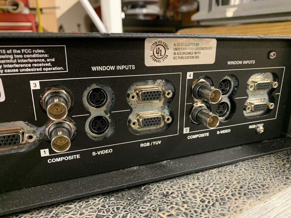 RGB Spectrum Quadview Plus QV100 4/0 - Powers Up