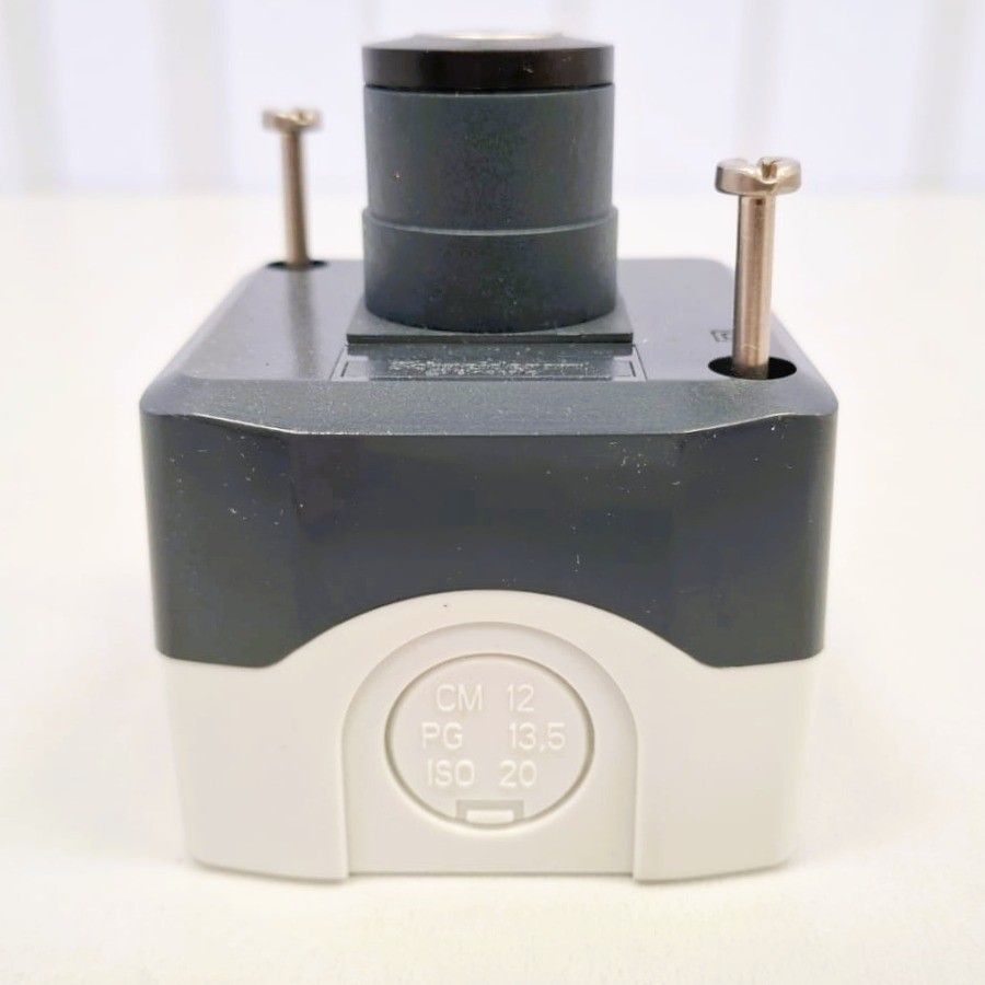 Schneider Electric XALD144 Complete Control Station Key Switch