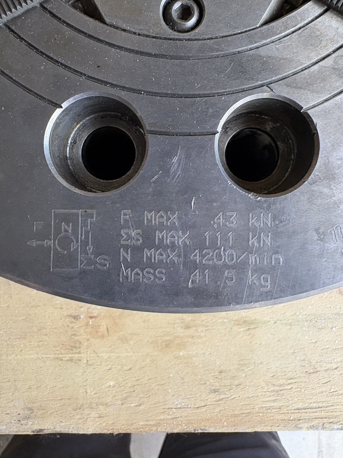 KITAGAWA B-210 | 10" 3 Jaw Power Chuck 31mm To 254mm 75mm Bore Hole