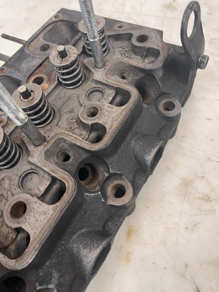 2005 Case 420 Skid Steer Loader Cylinder Head
