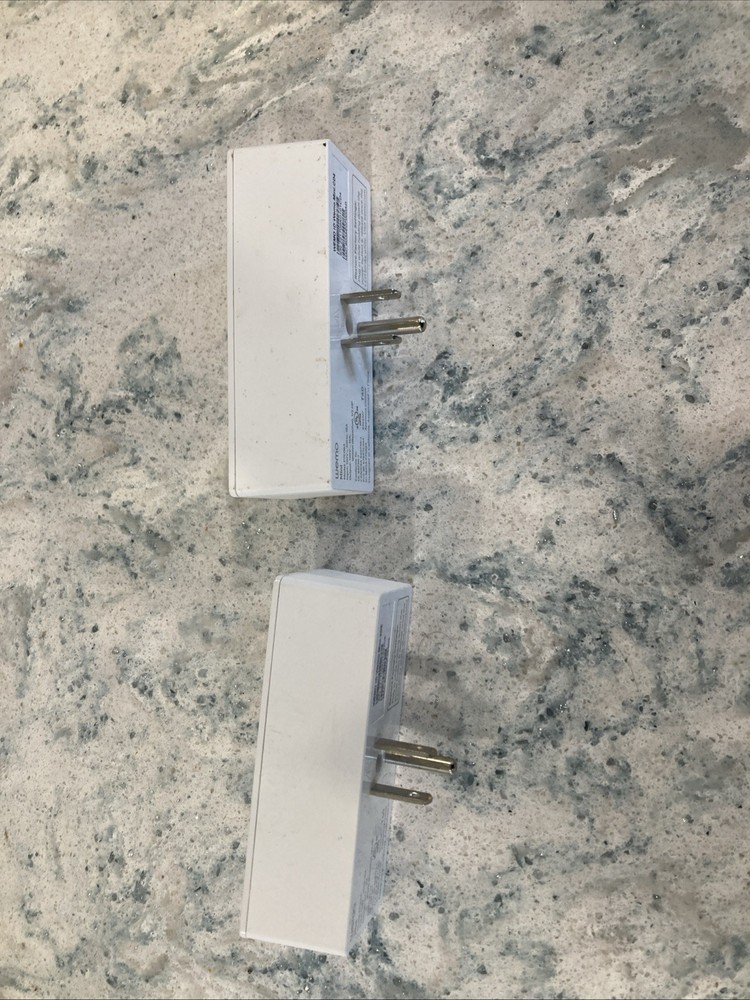 Two (2) WEMO Mini F7C063 WiFi Outlet Plugs