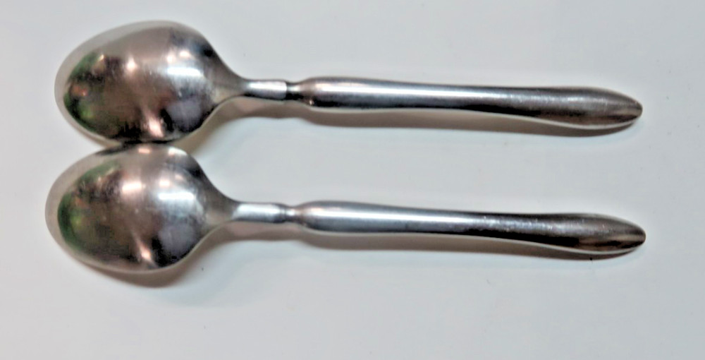 Hampton Stainless AKA HSV31 Unknown Pattern 2 Soup Spoons 7 5/8"