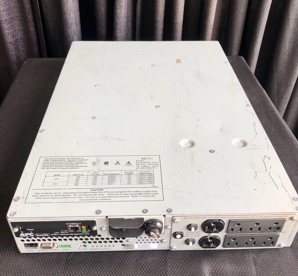 APC SMT3000RM2UC Smart-UPS Battery Backup & Surge Protector