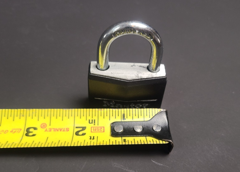 Master Lock - 40mm Keyed Padlock - Black - 1 Key