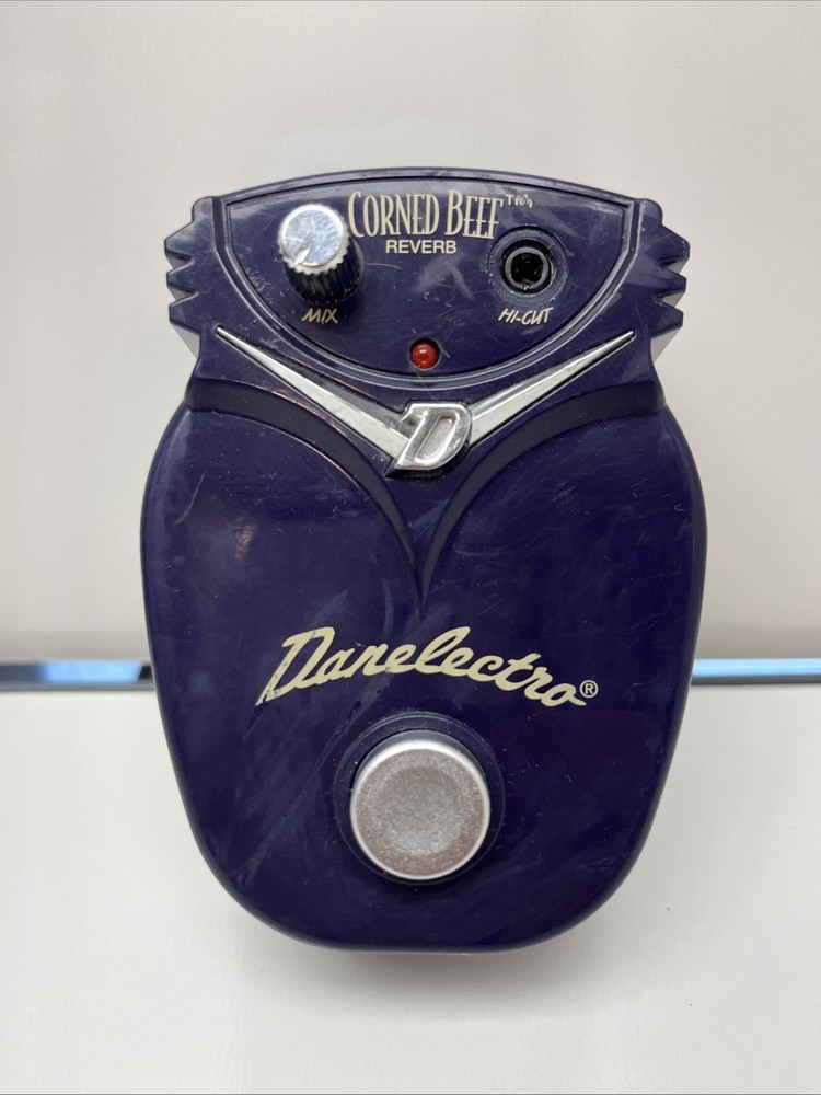 DANELECTRO CORNED BEEF (PSO036991) Used Missing Knob !Read Description!