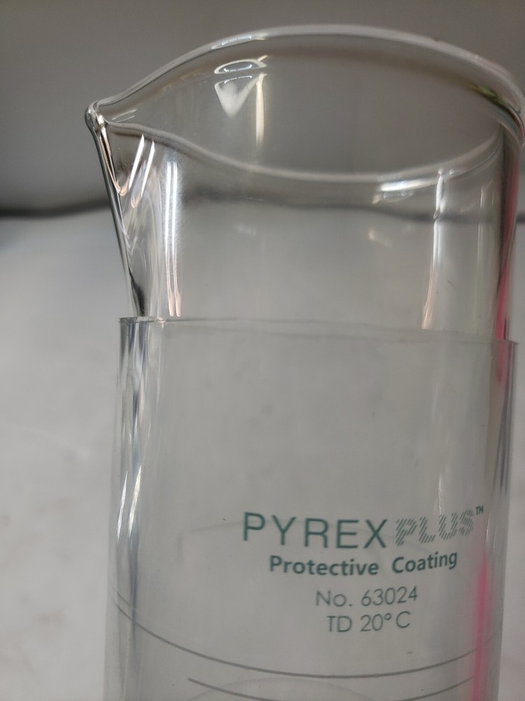 1000 ML PYREXPLUS 63024-1L Cylinder, Single Scale, PVC Coating.