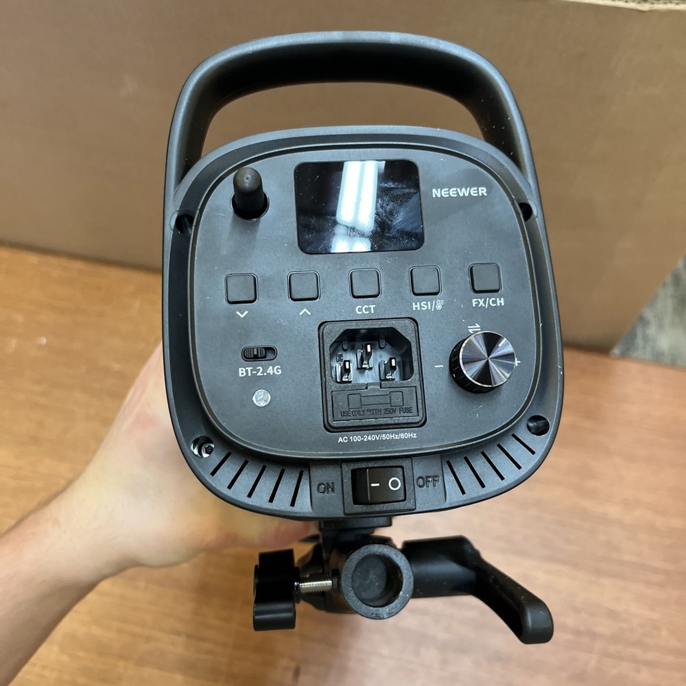 NEEWER CB60 RGB Video Light