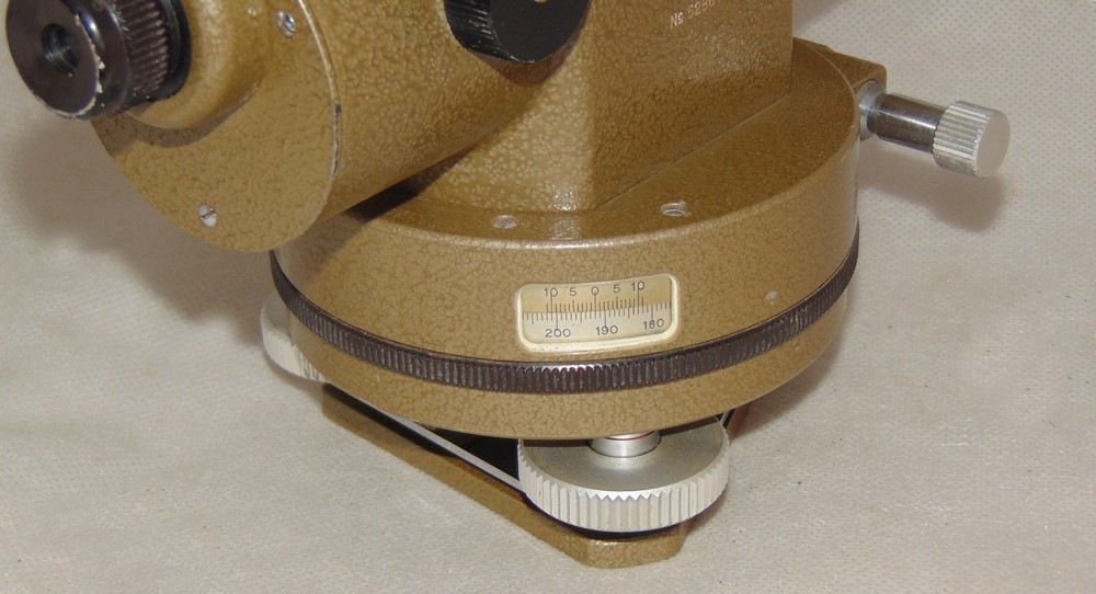 calibrated NESTLE, leveling device, level, ready to work