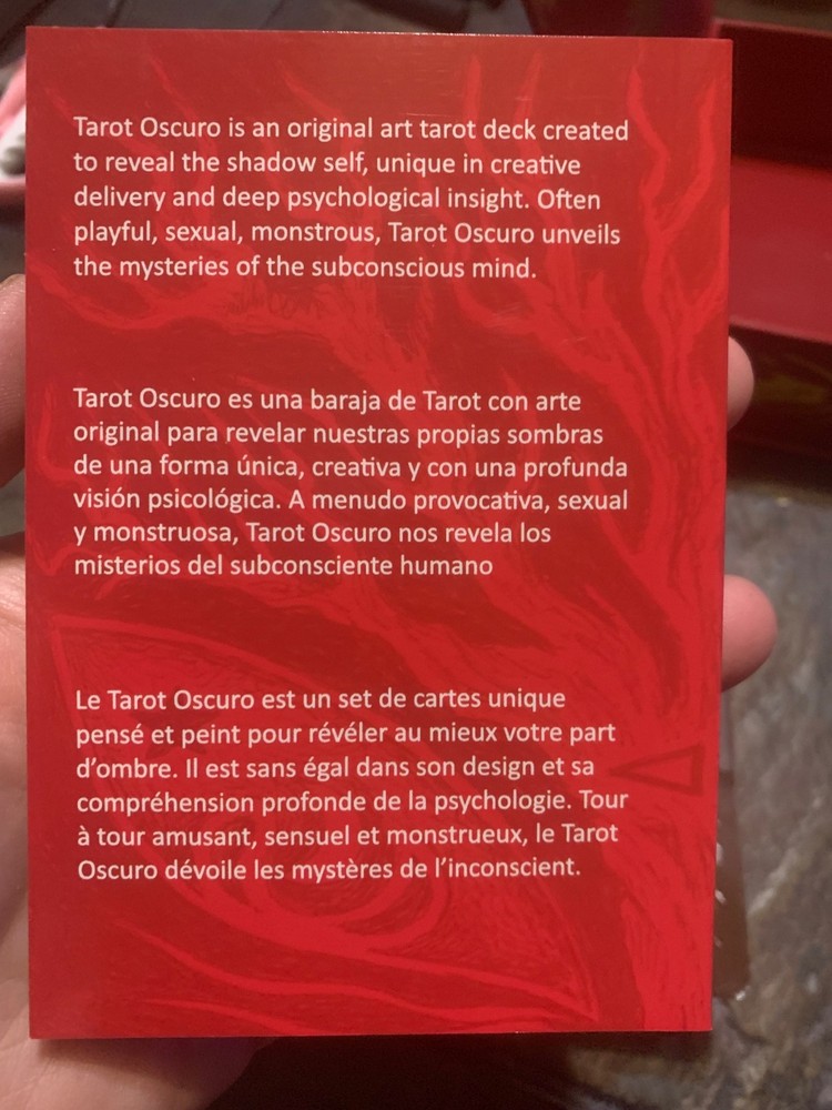 Tarot Oscuro by Estelle Riviere