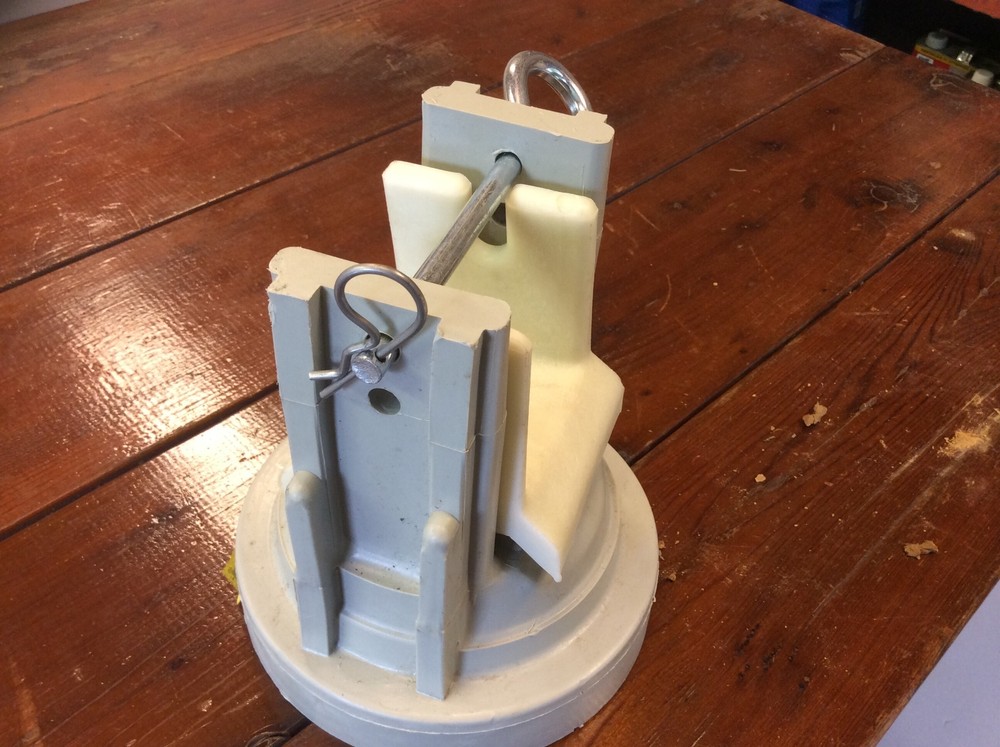 Maclean Reliable Power Products insulated 35KV stringing insulator