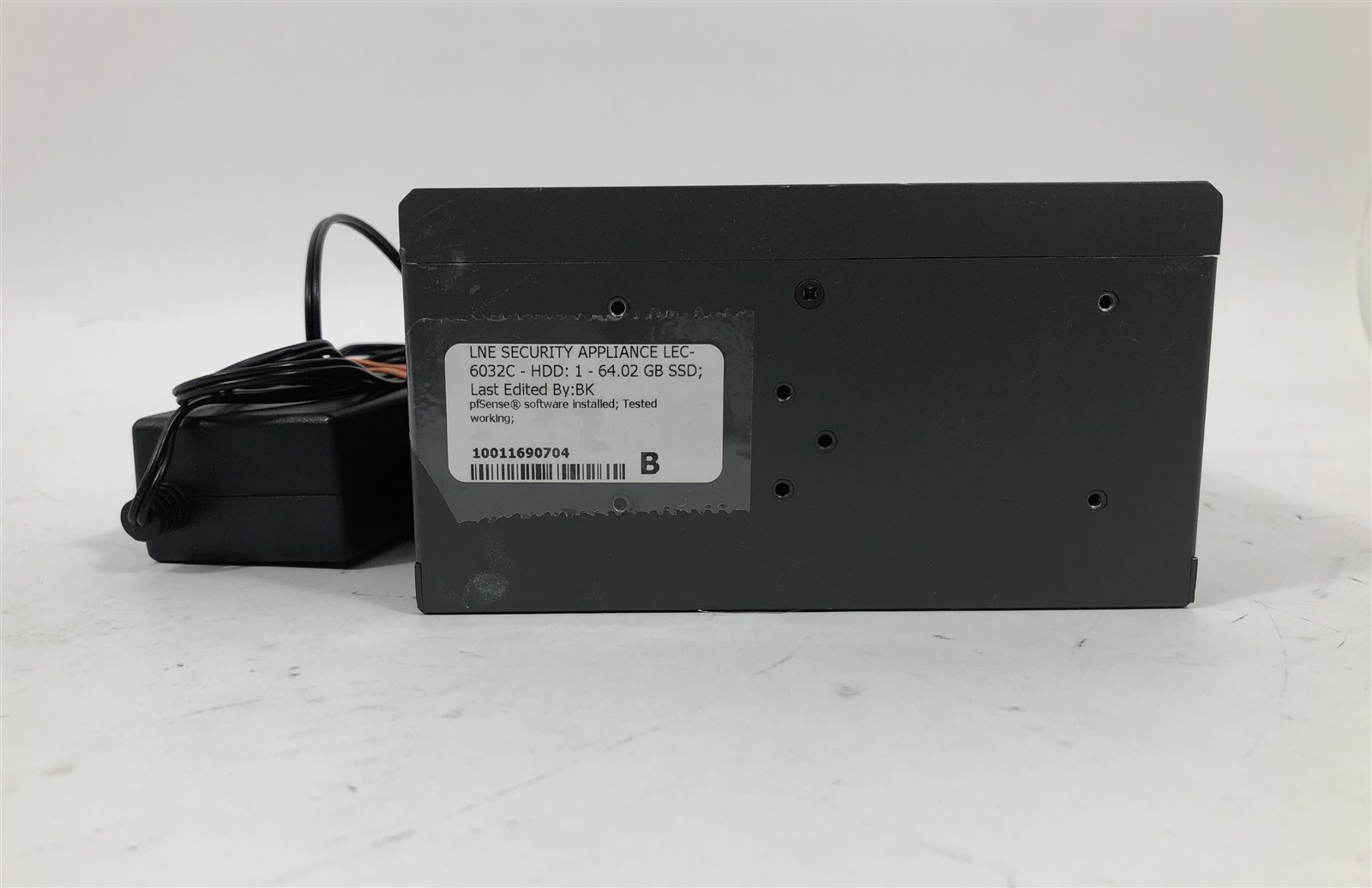 Lanner LEC-6032D-IG1 5-Port Gigabit Ethernet Router w/ pfSense® and AC