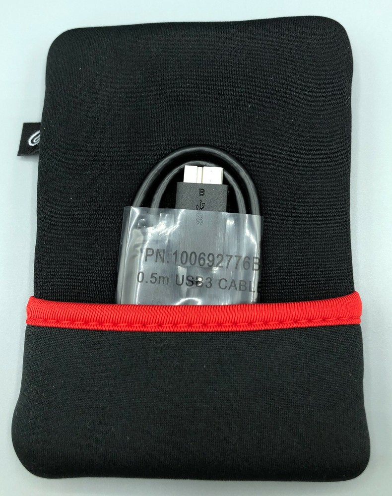 Seagate Open Style Black Soft Case + Genuine Seagate USB 3.0 cable E37