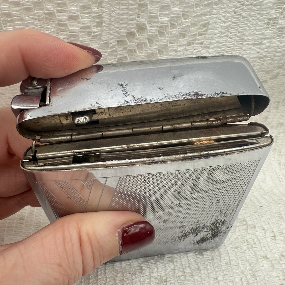 Art Deco Automatic Lighter & Cigarette Case – MADE IN AUSTRIA – Chrome