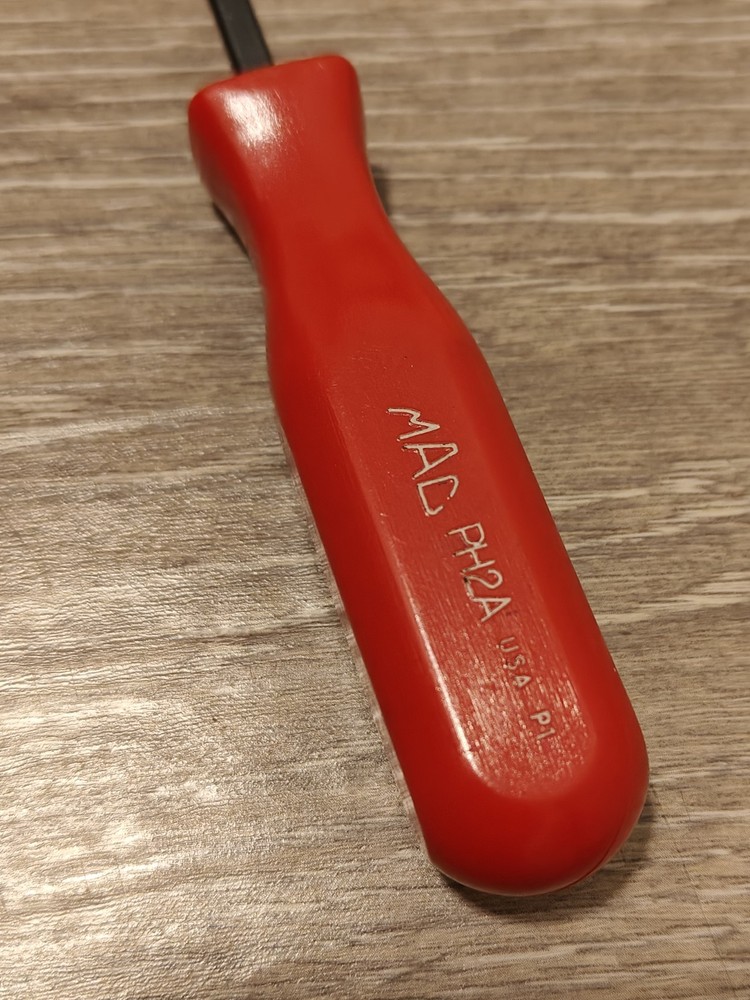 Mac Tools USA Vintage Flat Screwdriver Red Hard Handle PH2A