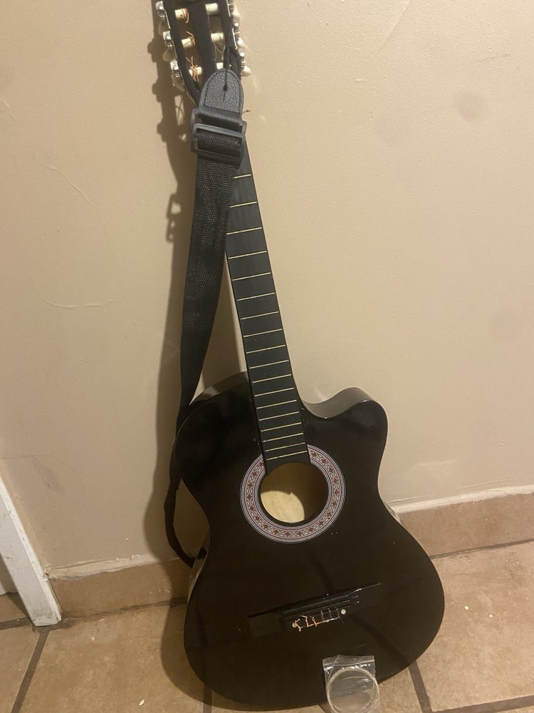 Acoustic Guitar ￼