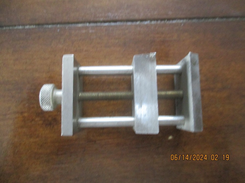 2 MACHINISTS LOW PROFILE VISE