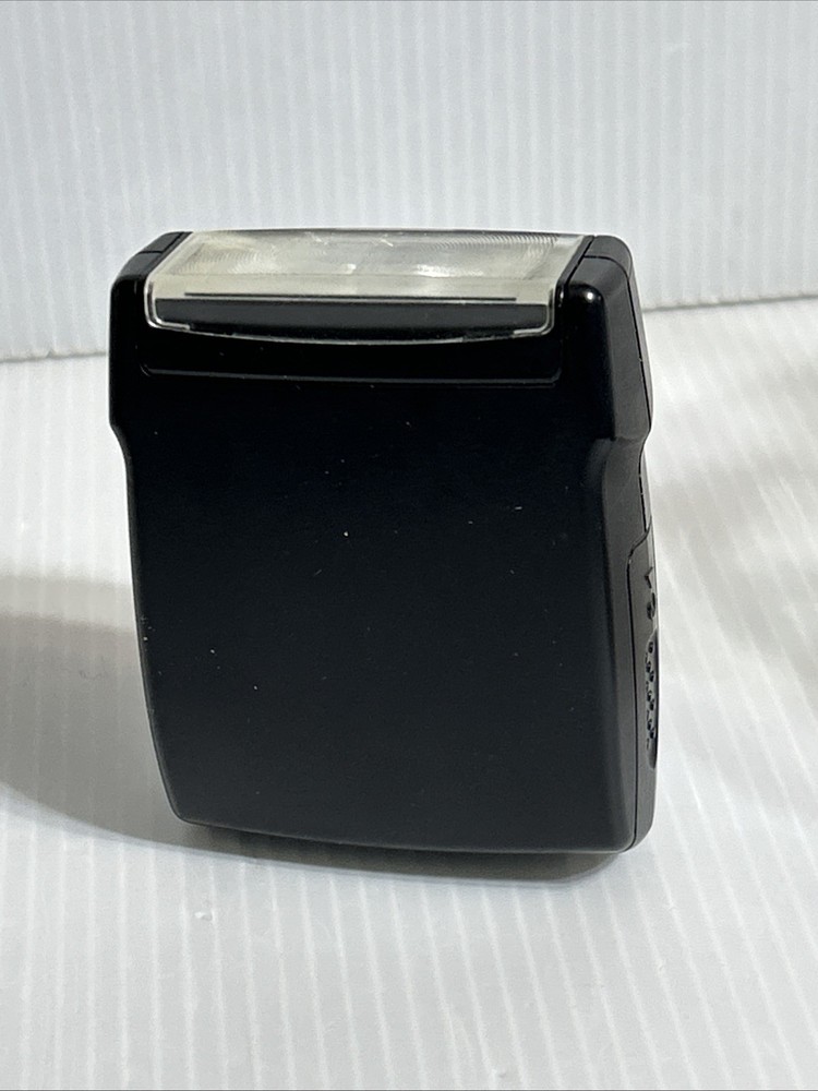 Nikon Speedlight SB-400 Shoe Mount Flash for Nikon Untested