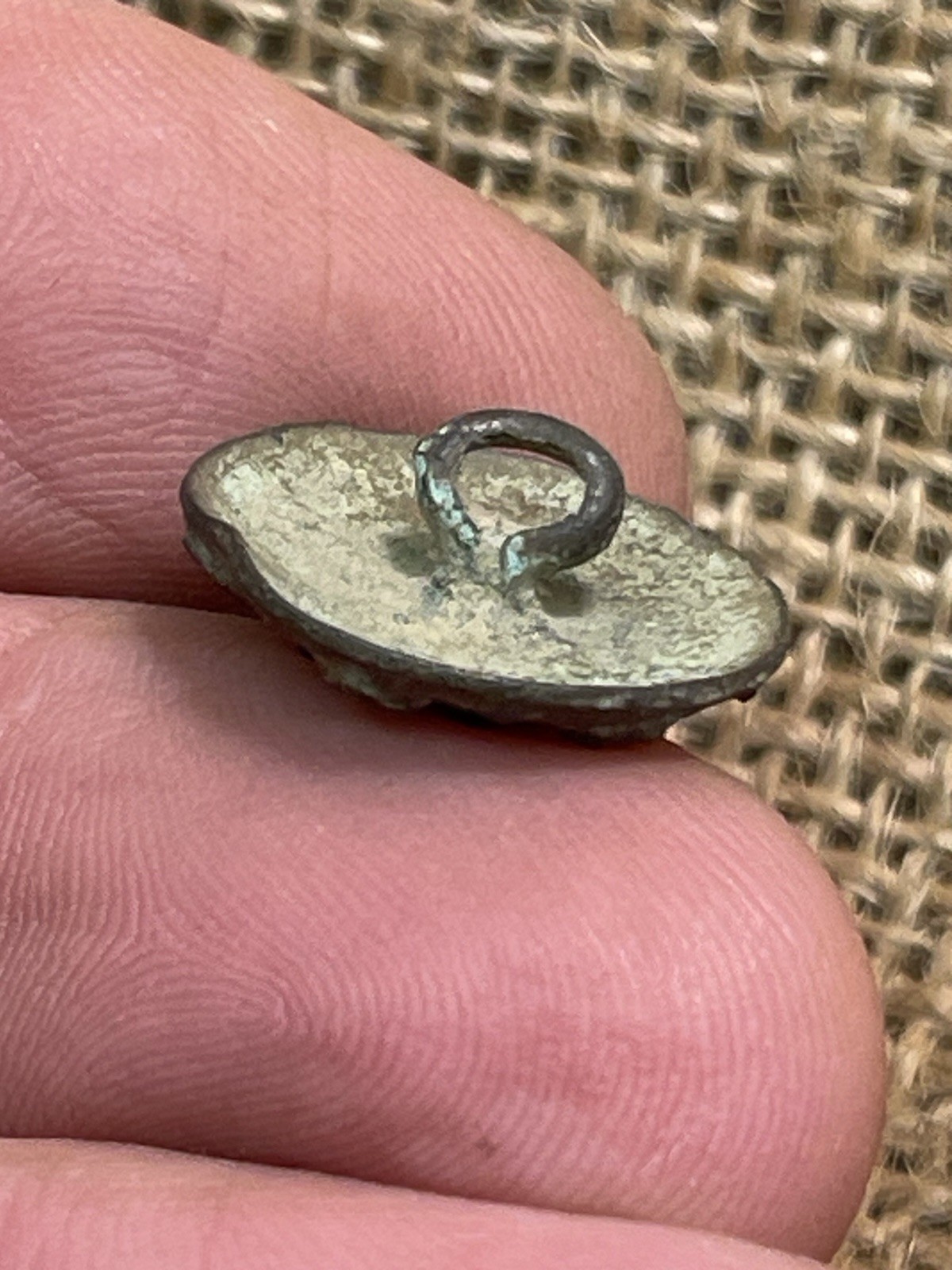 Nice Dug Civil War Or Earlier Fancy Flower Button With Shank Savannah Ga. find