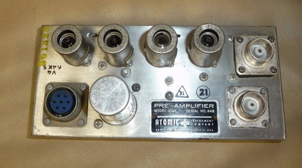 Atomic Instrument Model 219A Linear Preamplifier Used