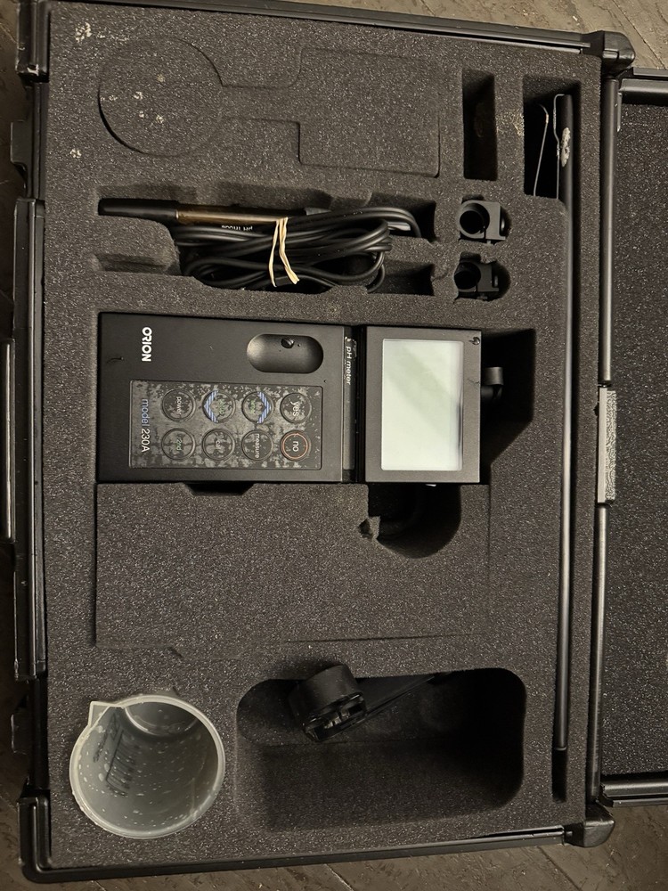 Orion 230a Ph Meter With The Case