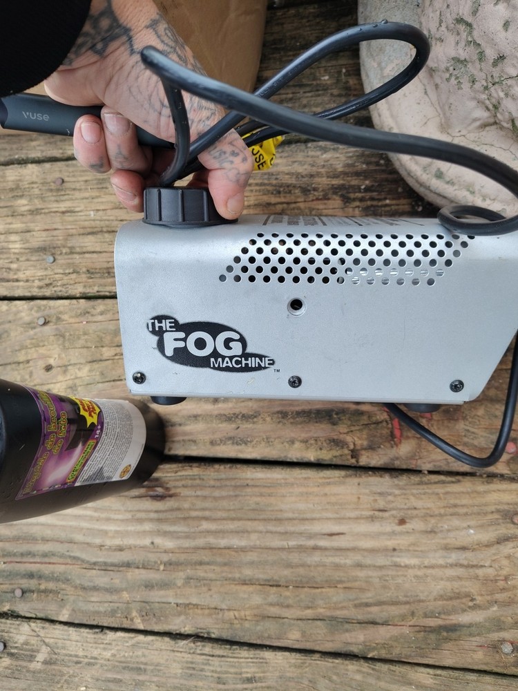 Fog Machine with Party Fog Liquid Machine