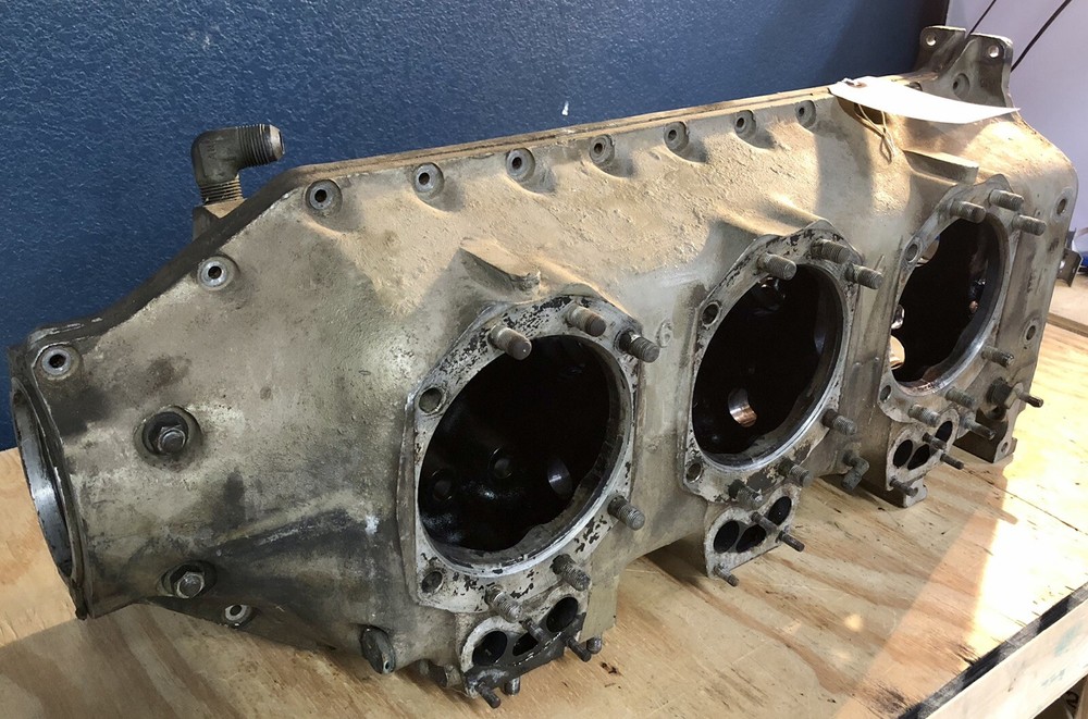 Continental E-225 Engine Crankcase pn 531151 & 531152