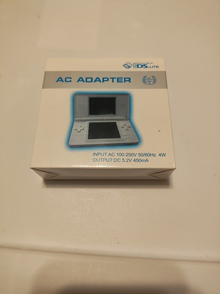 Nintendo DS Lite - AC Adapter