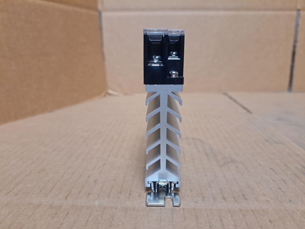 Autonics Solid State Relay Part No. SRHL1-1215